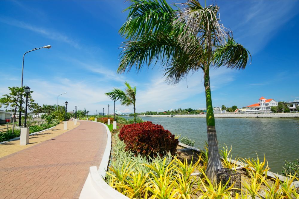 The coastal city of Iloilo is growing rapidly as a MICE industry The coastal city of Iloilo is growing rapidly as a MICE industry